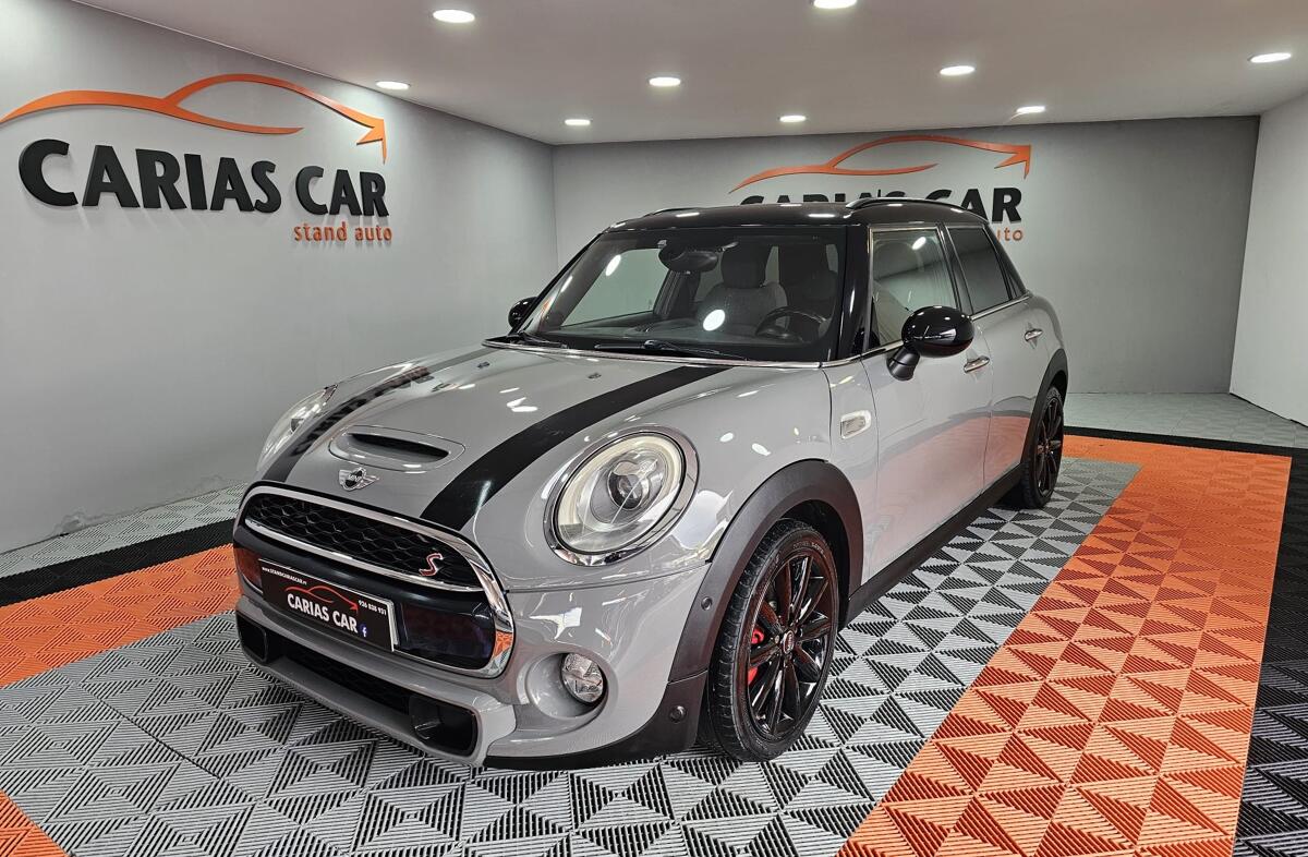 MINI Mini Cooper SD Auto Desportiva