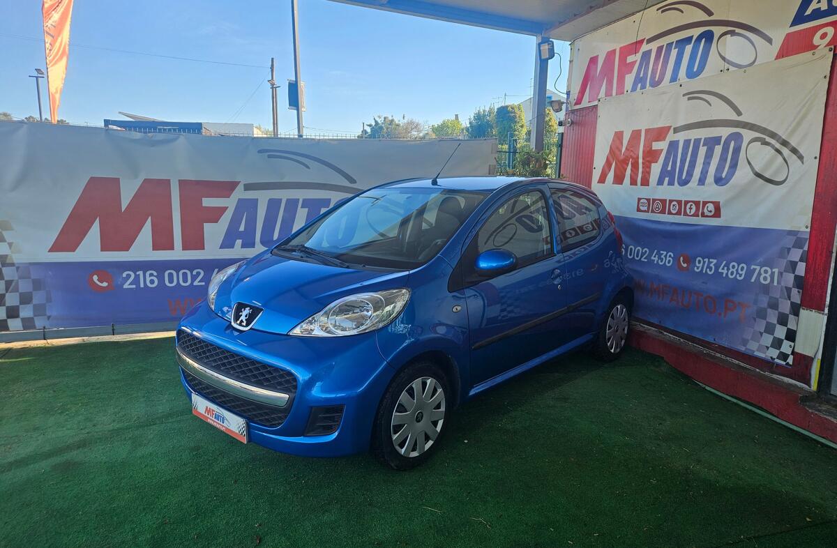 PEUGEOT 107 1.0 Urban