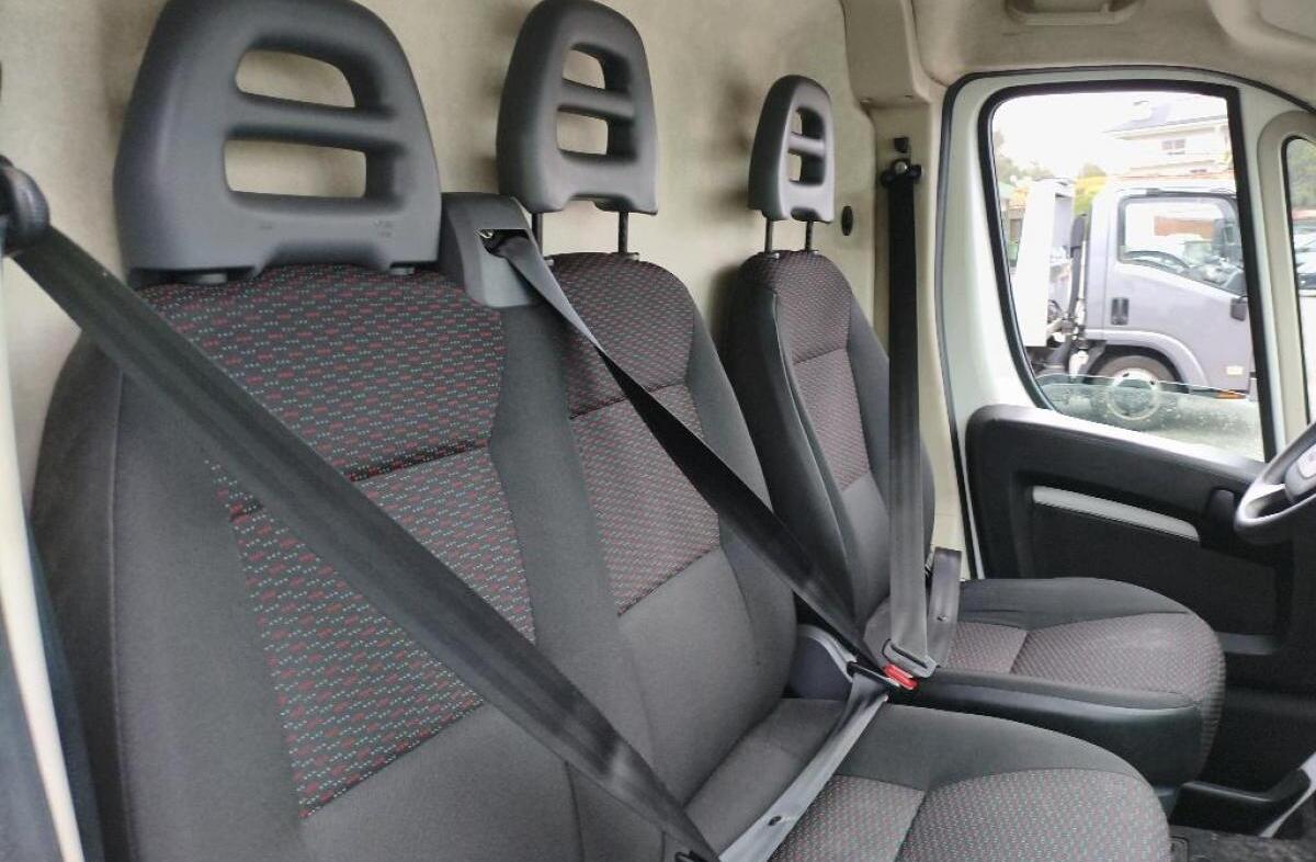 PEUGEOT Boxer 2.2 BlueHDi 330 L1H1 Pro