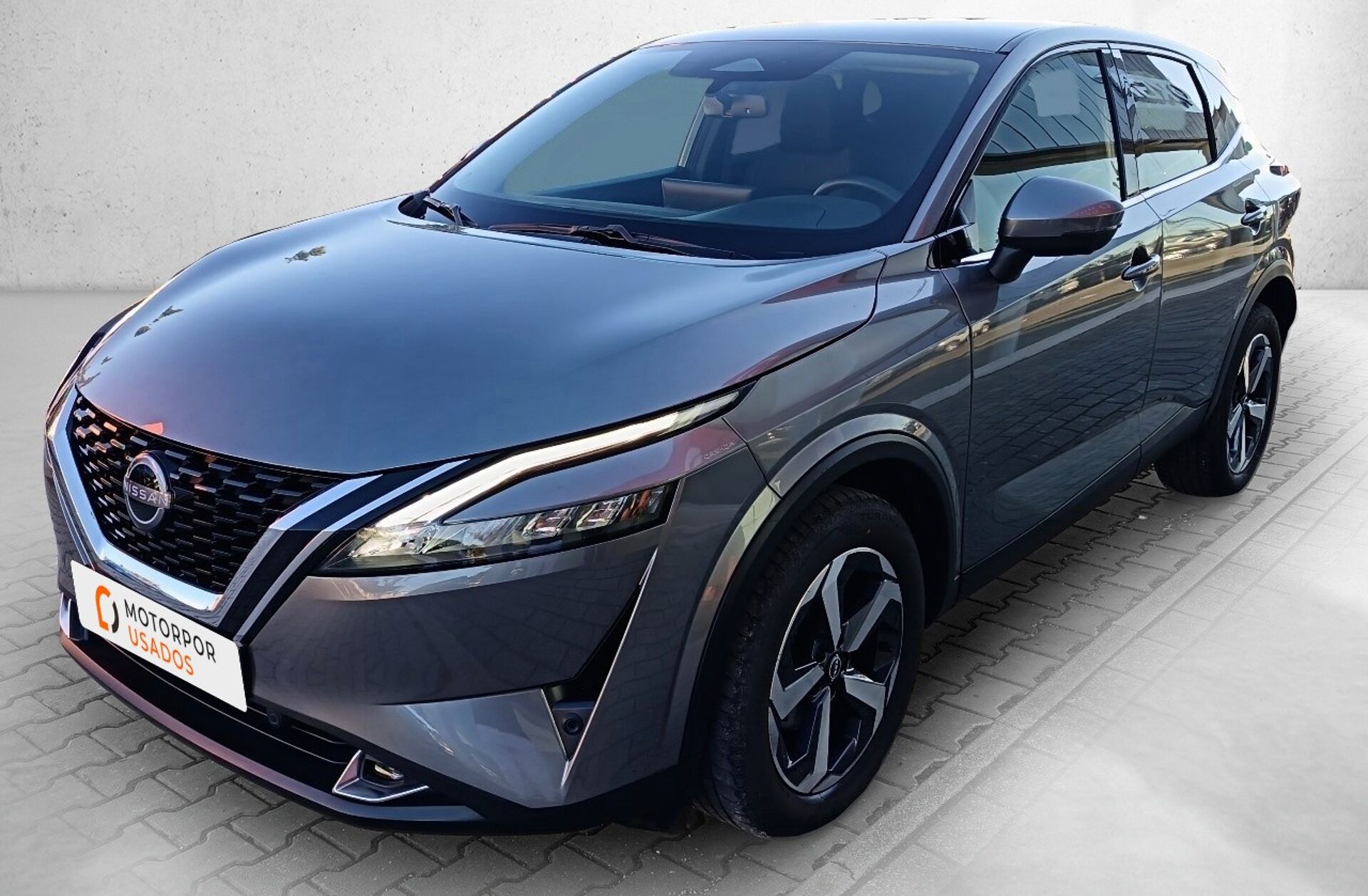 NISSAN Qashqai 1.3 DIG-T N-Connecta LED Xtronic