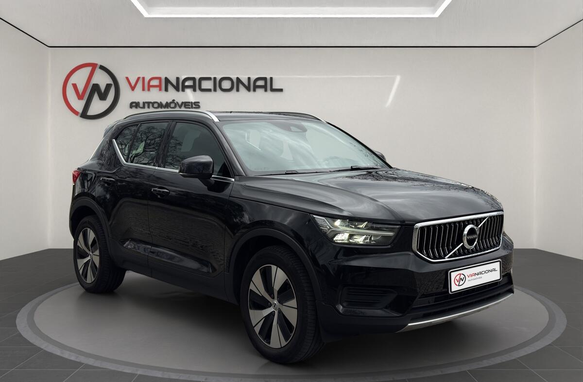 VOLVO XC40 1.5 T4 PHEV Inscription Expression