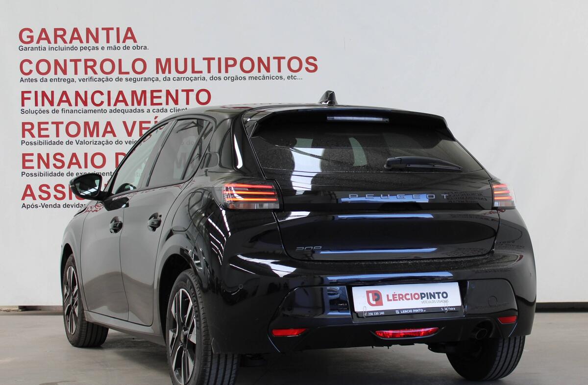 PEUGEOT 208 1.2 PureTech Allure