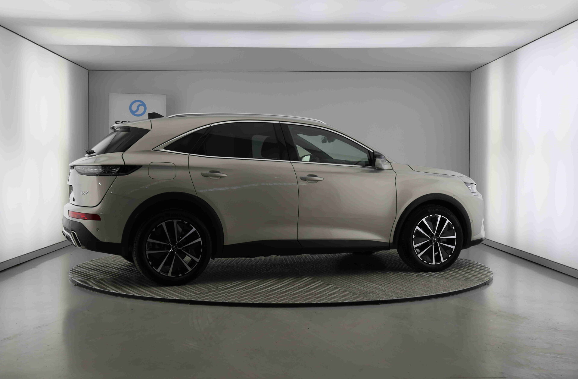 DS DS 7 E-Tense Rivoli EAT8