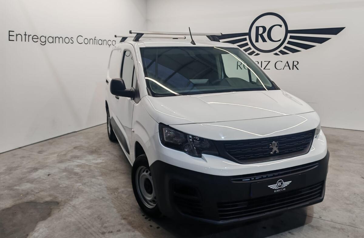 PEUGEOT Partner 1.5 BlueHDi Asphalt Standard