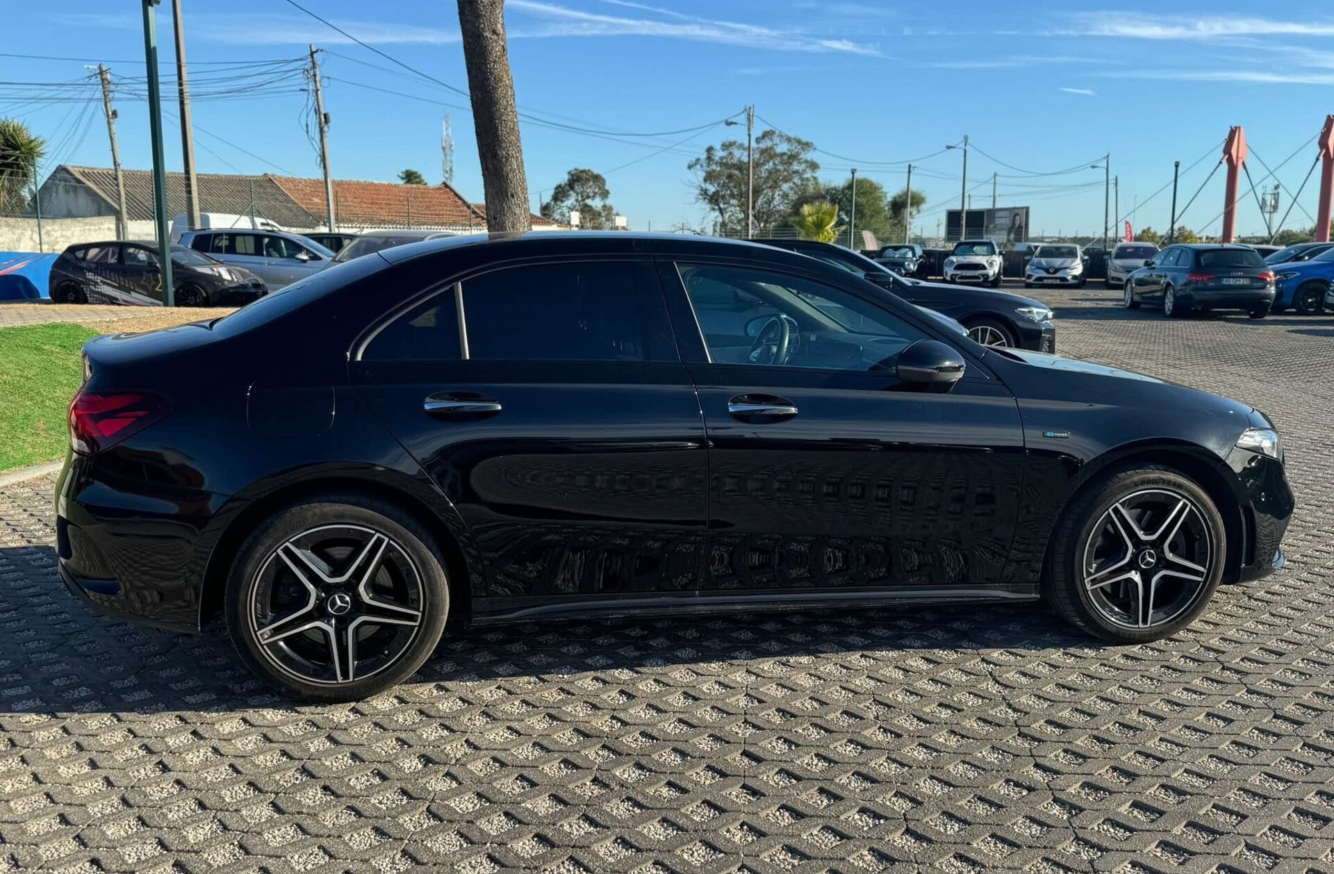 MERCEDES Classe A A 250 e AMG Line
