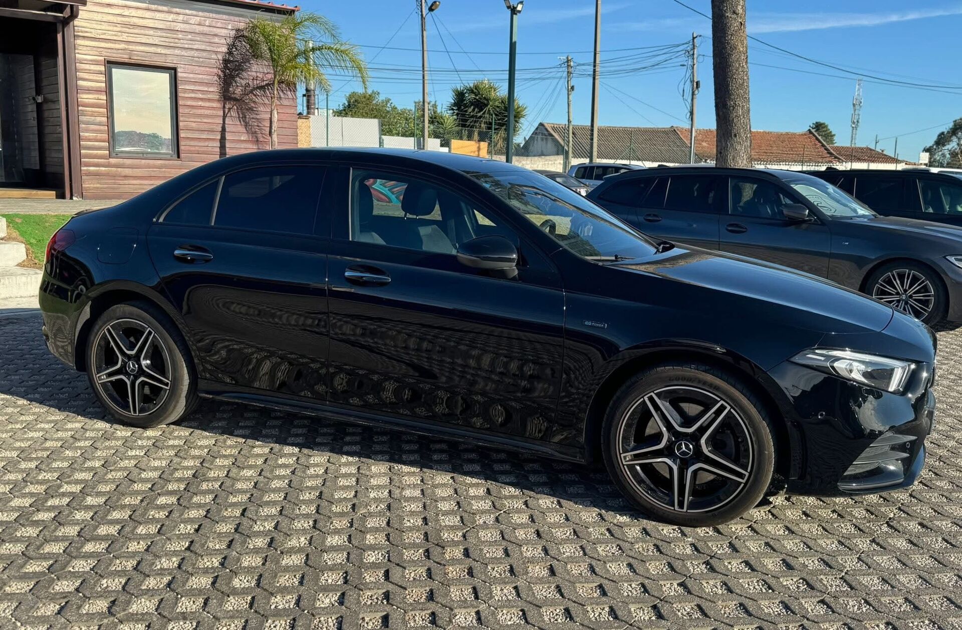 MERCEDES Classe A A 250 e AMG Line