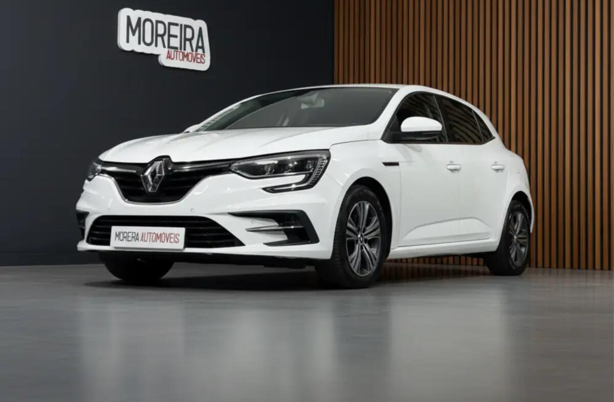 RENAULT Mégane 1.6 E-Tech Plug-In E-Tech Hybrid Engineered