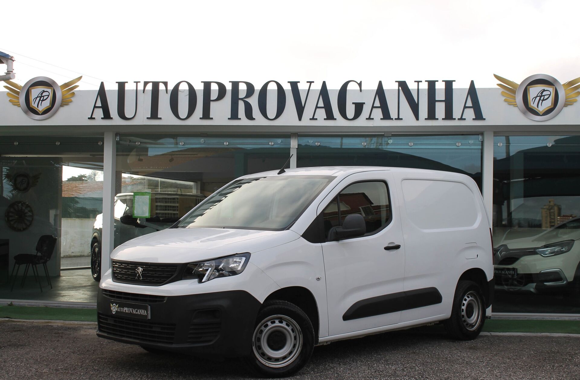 PEUGEOT Partner 1.5 BlueHDi Premium Standard