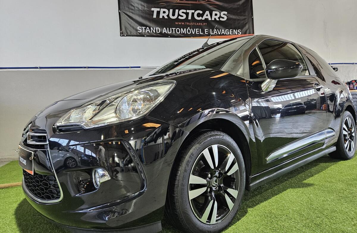 CITROEN DS 3 1.2 VTi So Chic