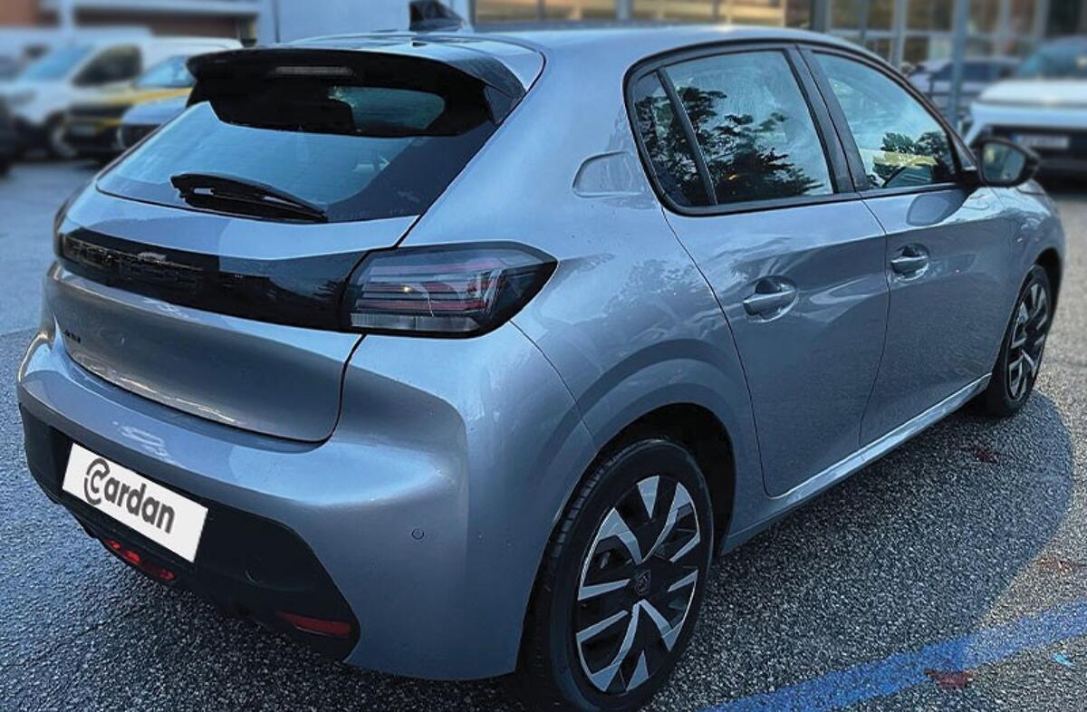 PEUGEOT 208 1.2 PureTech Active