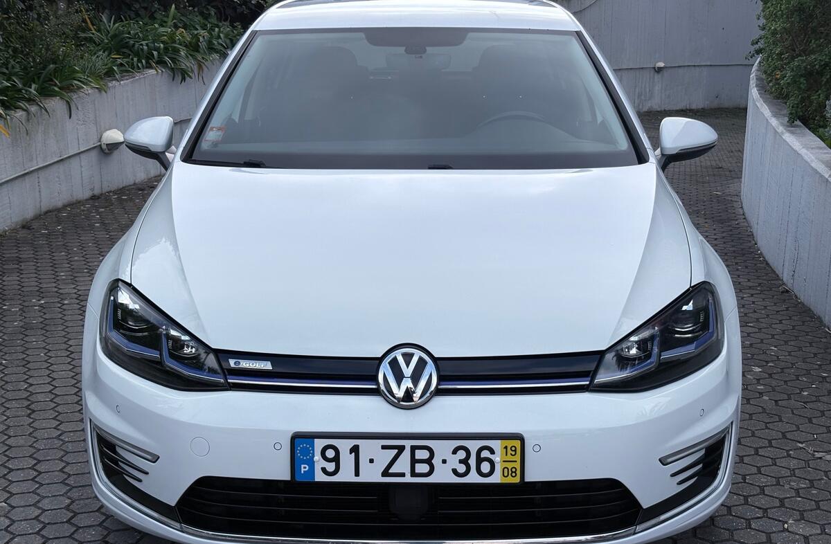 VOLKSWAGEN Golf e- AC/DC