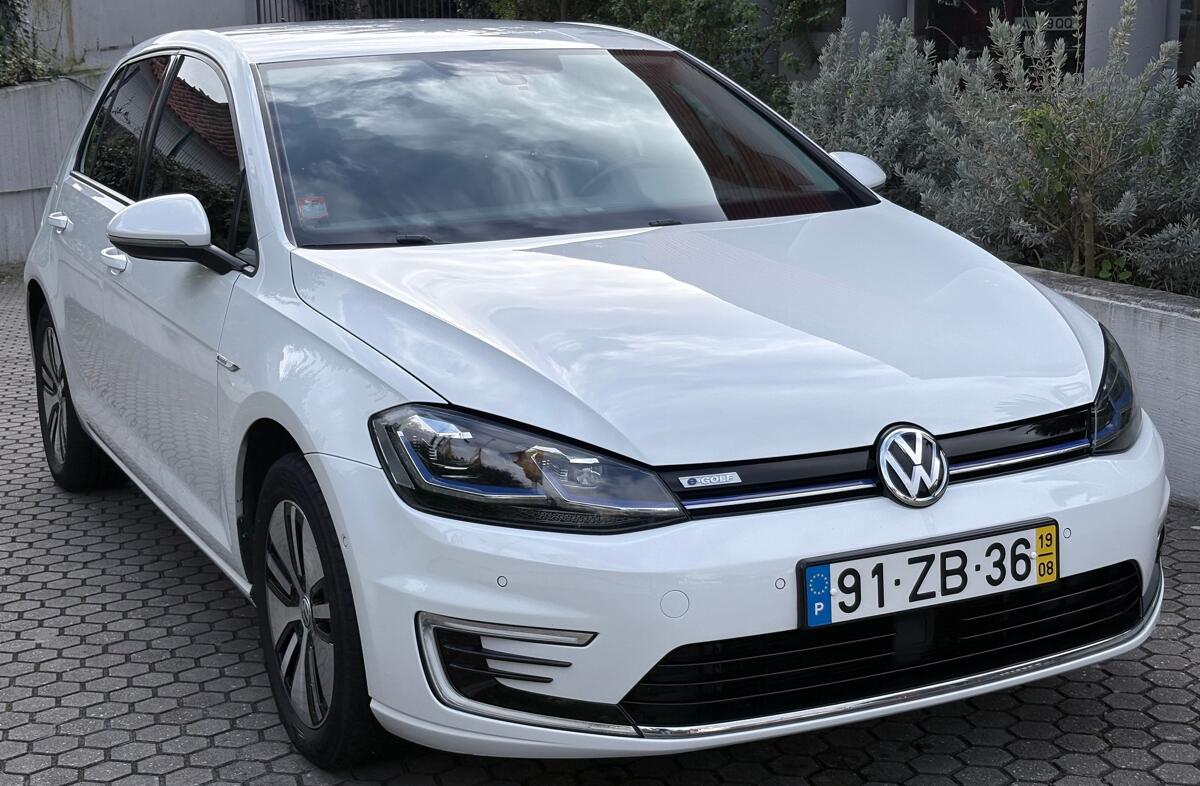 VOLKSWAGEN Golf e- AC/DC