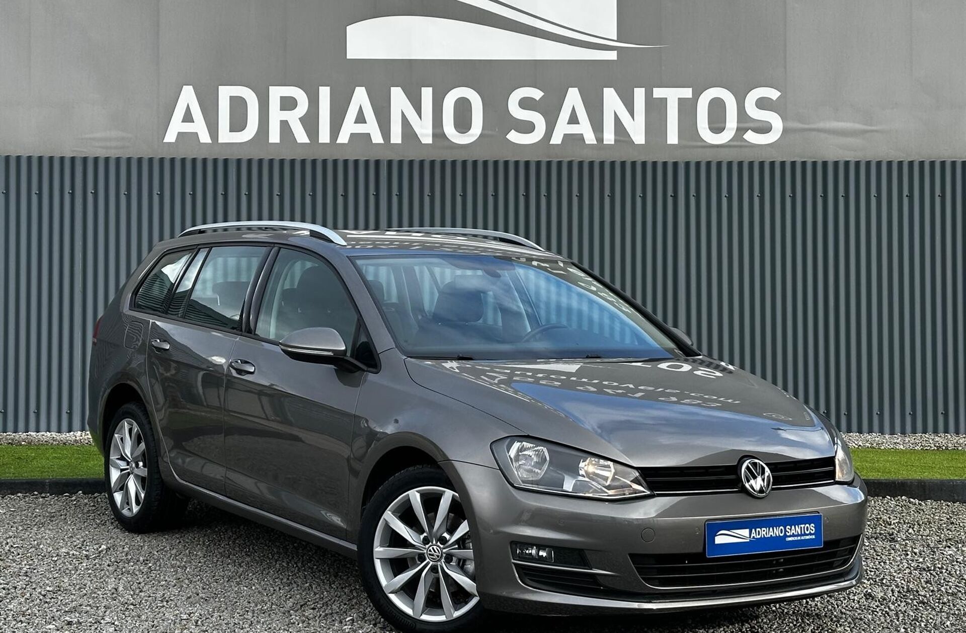 VOLKSWAGEN Golf 1.6 TDi Confortline