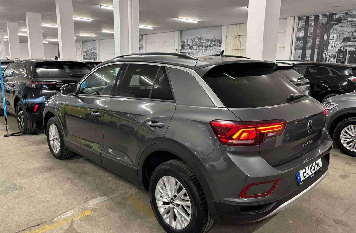 VOLKSWAGEN T-Roc 1.0 TSI Urban