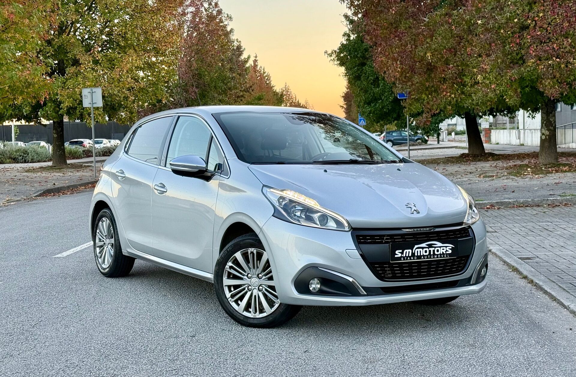 PEUGEOT 208 1.2 PureTech Allure