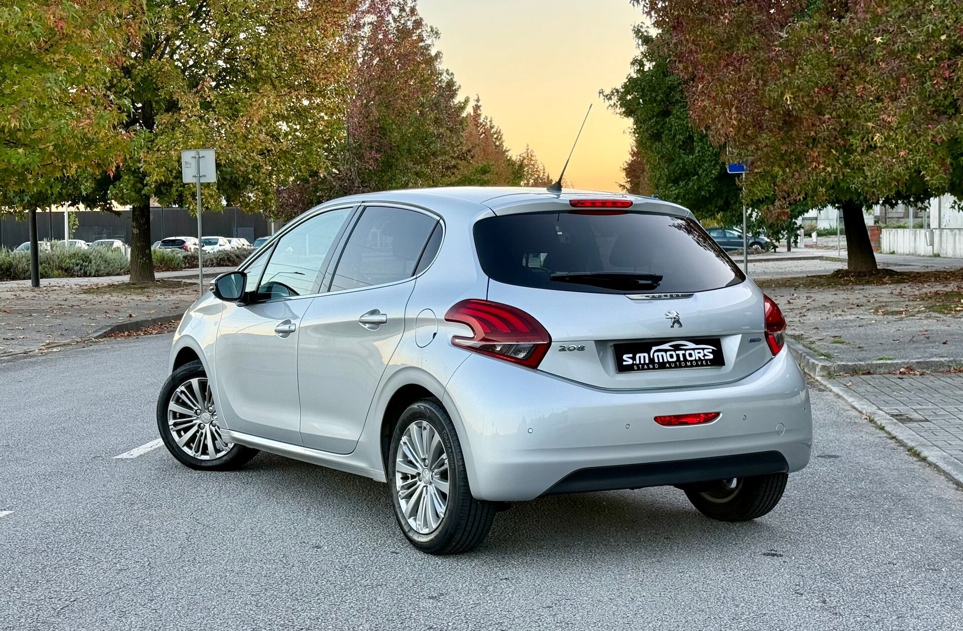 PEUGEOT 208 1.2 PureTech Allure