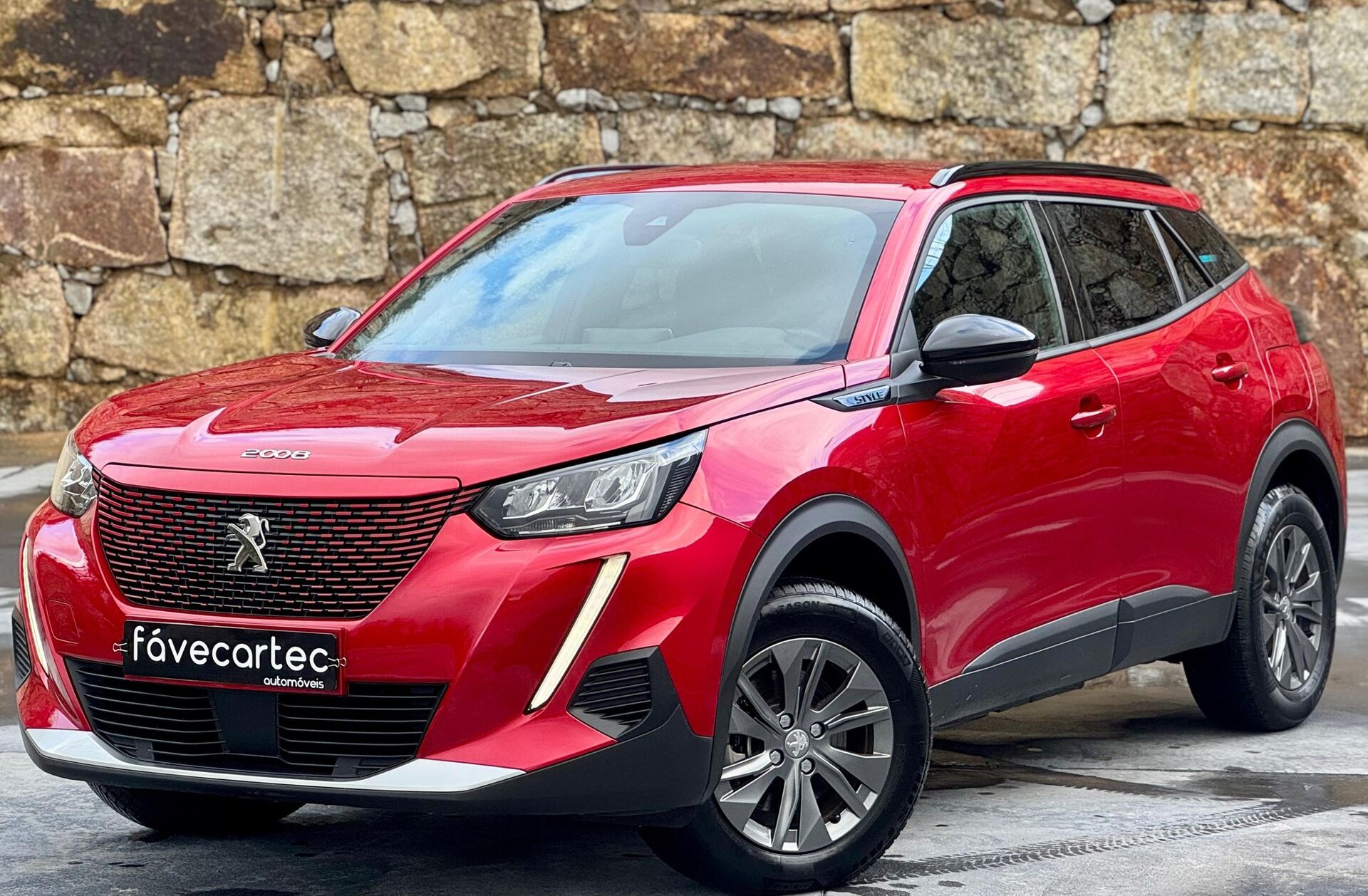 PEUGEOT 2008 e- 50 kWh GT