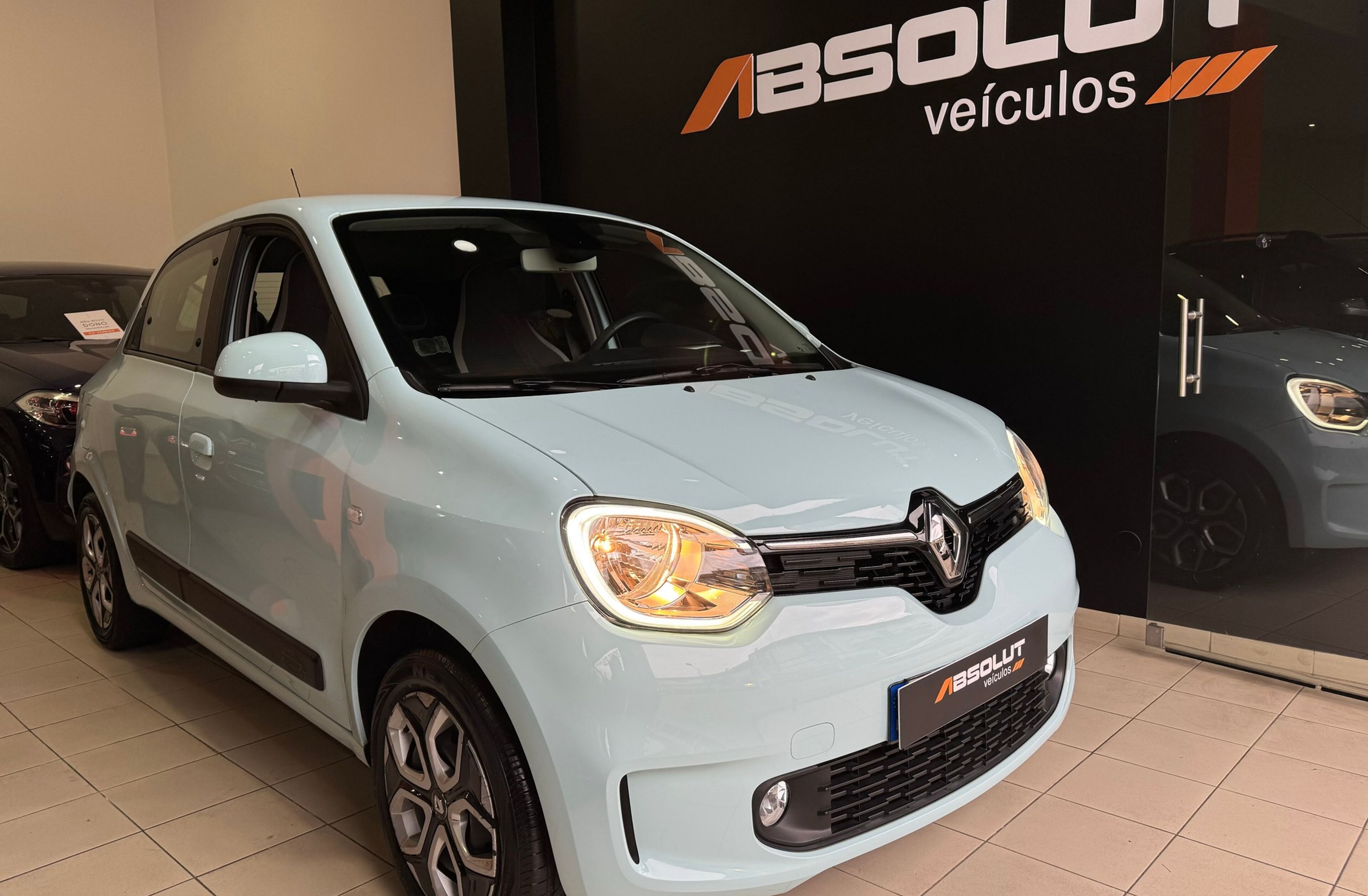 RENAULT Twingo 1.0 SCe Intens