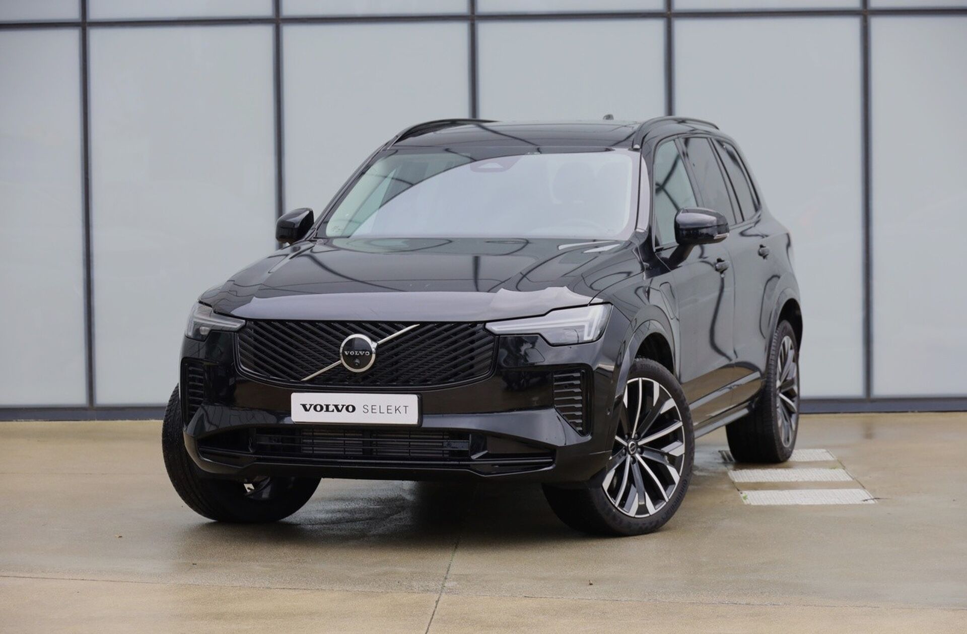VOLVO XC90 2.0 T8 PHEV Plus Dark AWD