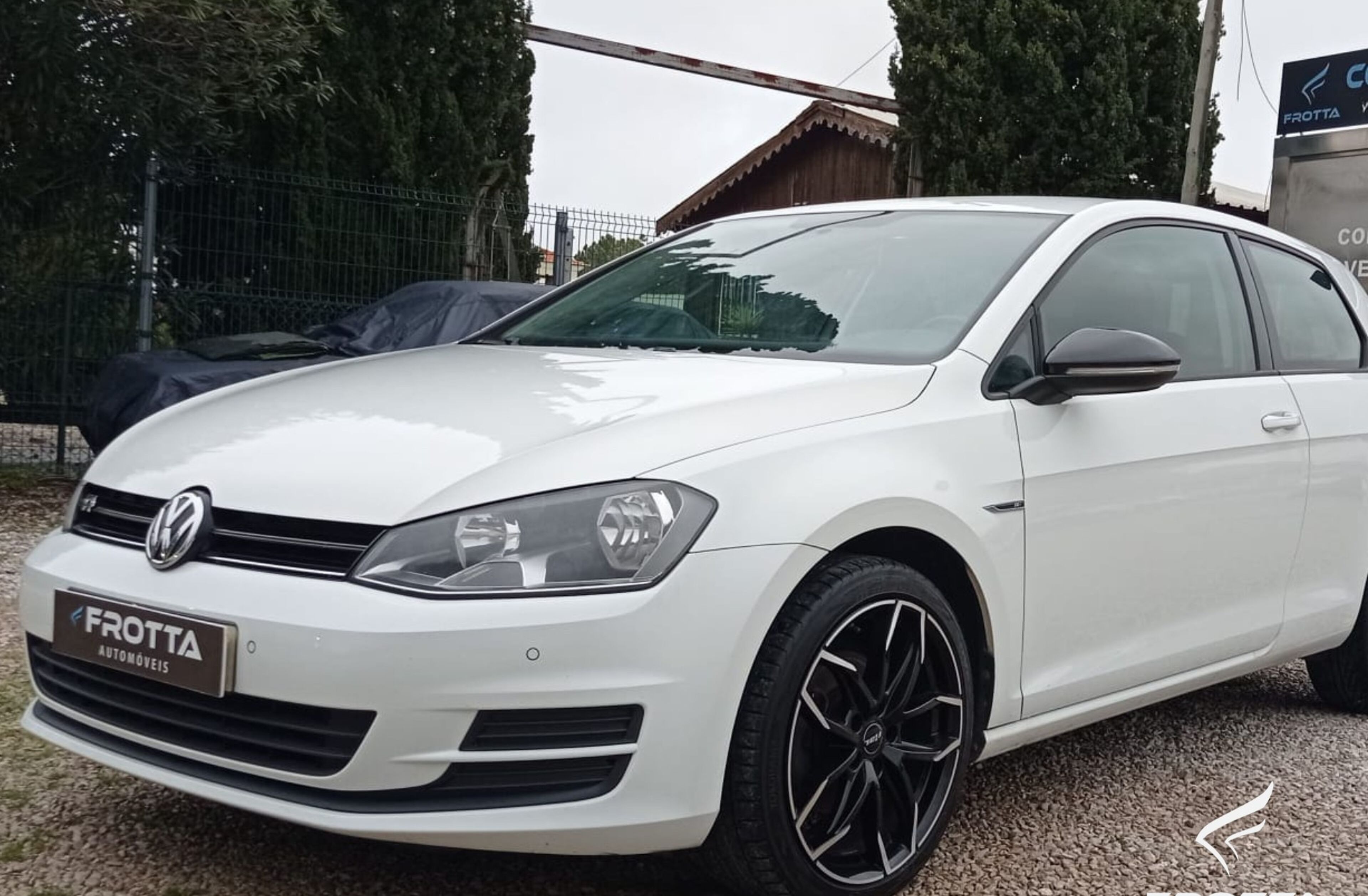 VOLKSWAGEN Golf 1.6 TDi Highline