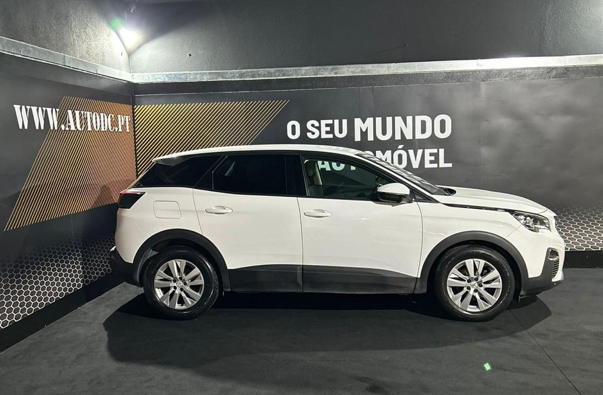 PEUGEOT 3008 1.5 BlueHDi Crossway EAT8