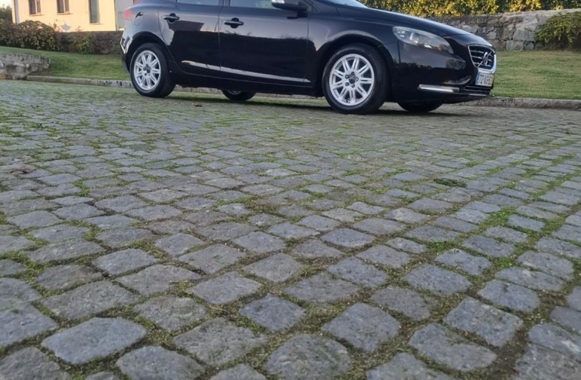 VOLVO V40 1.6 D2 Momentum Eco