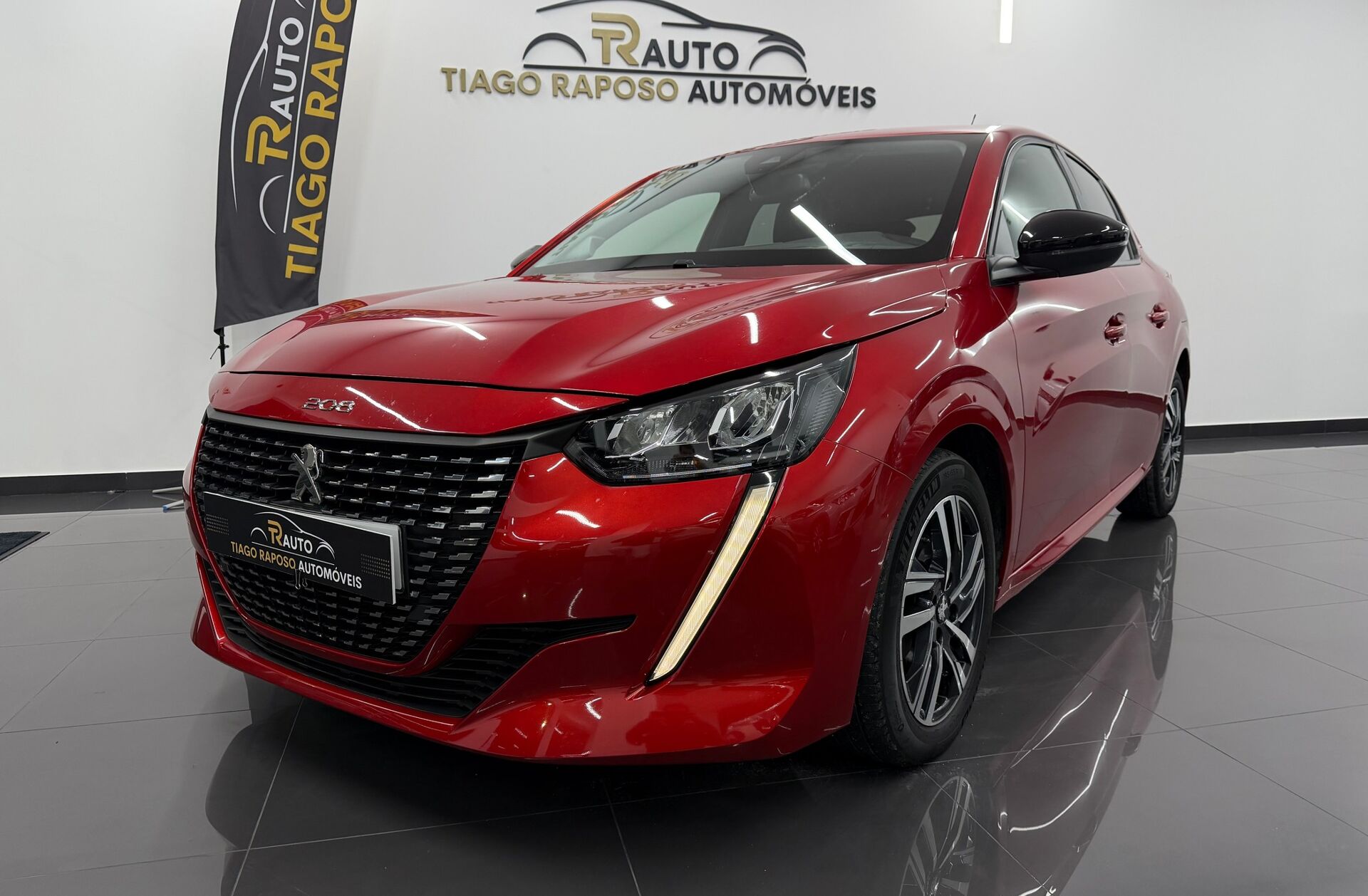 PEUGEOT 208 1.2 PureTech Allure EAT8