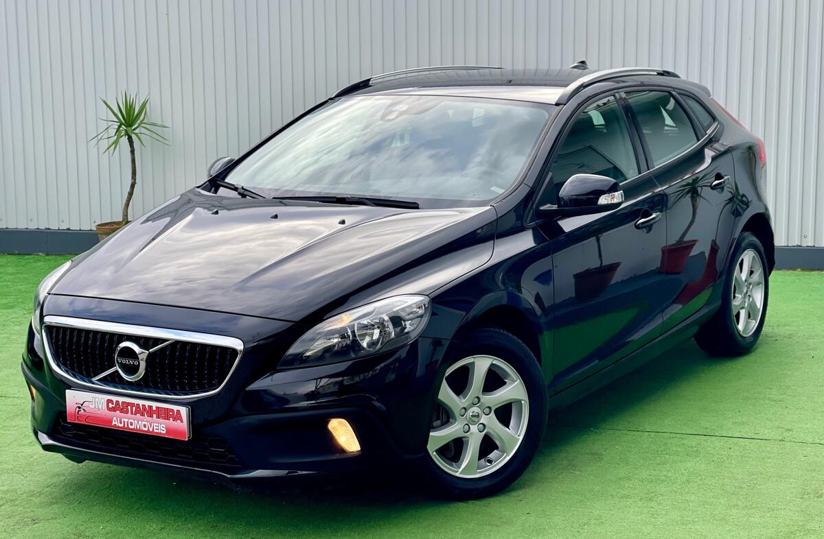 VOLVO V40 2.0 D2 Momentum
