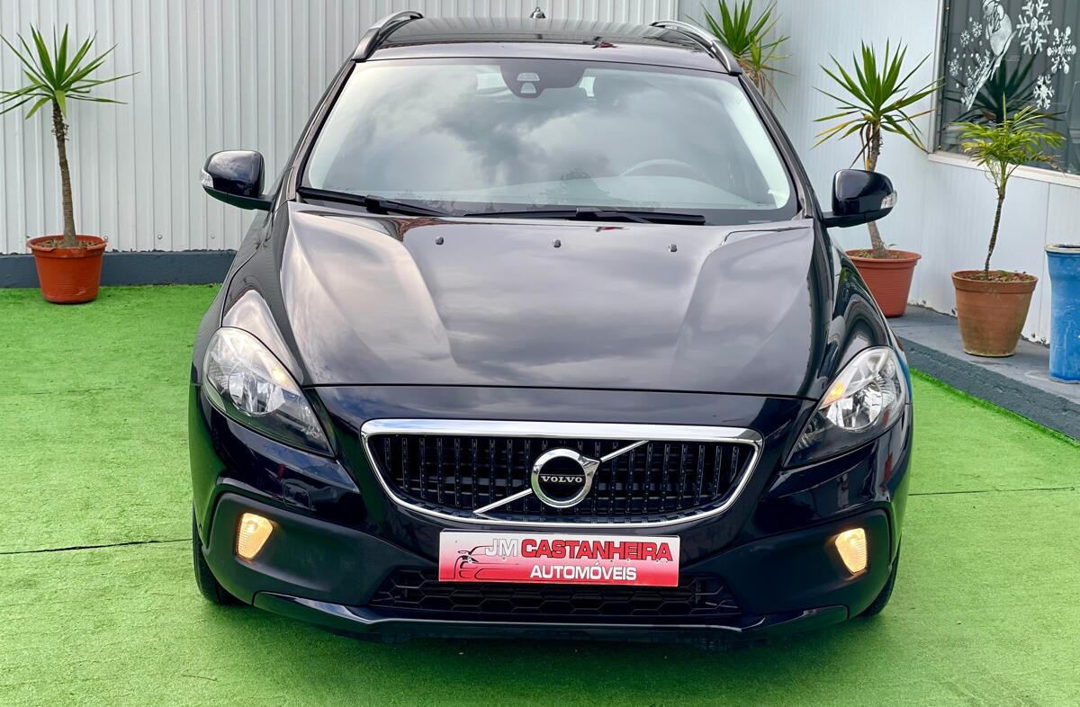 VOLVO V40 2.0 D2 Momentum