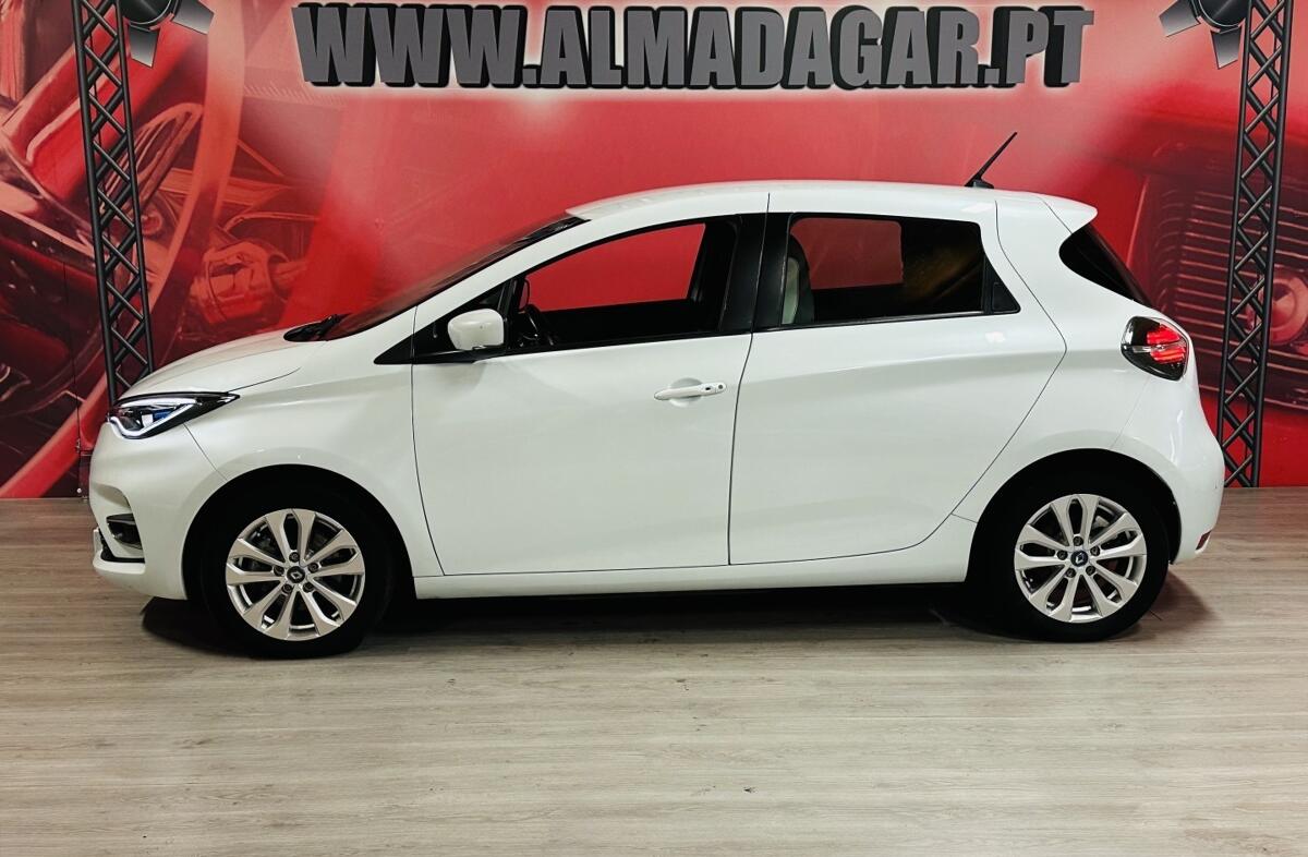 RENAULT ZOE Limited 50