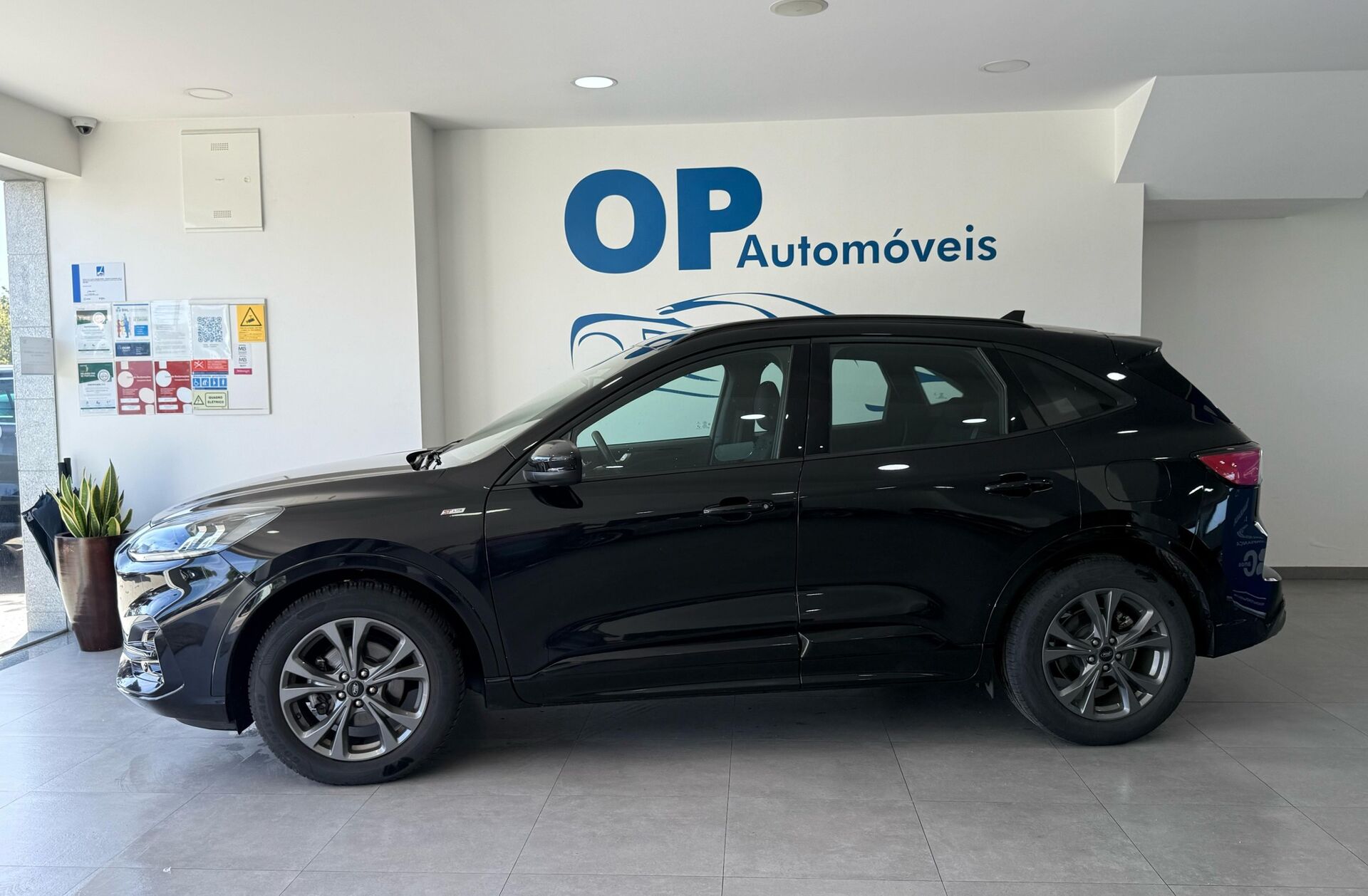 FORD Kuga 1.5 EcoBoost ST-Line