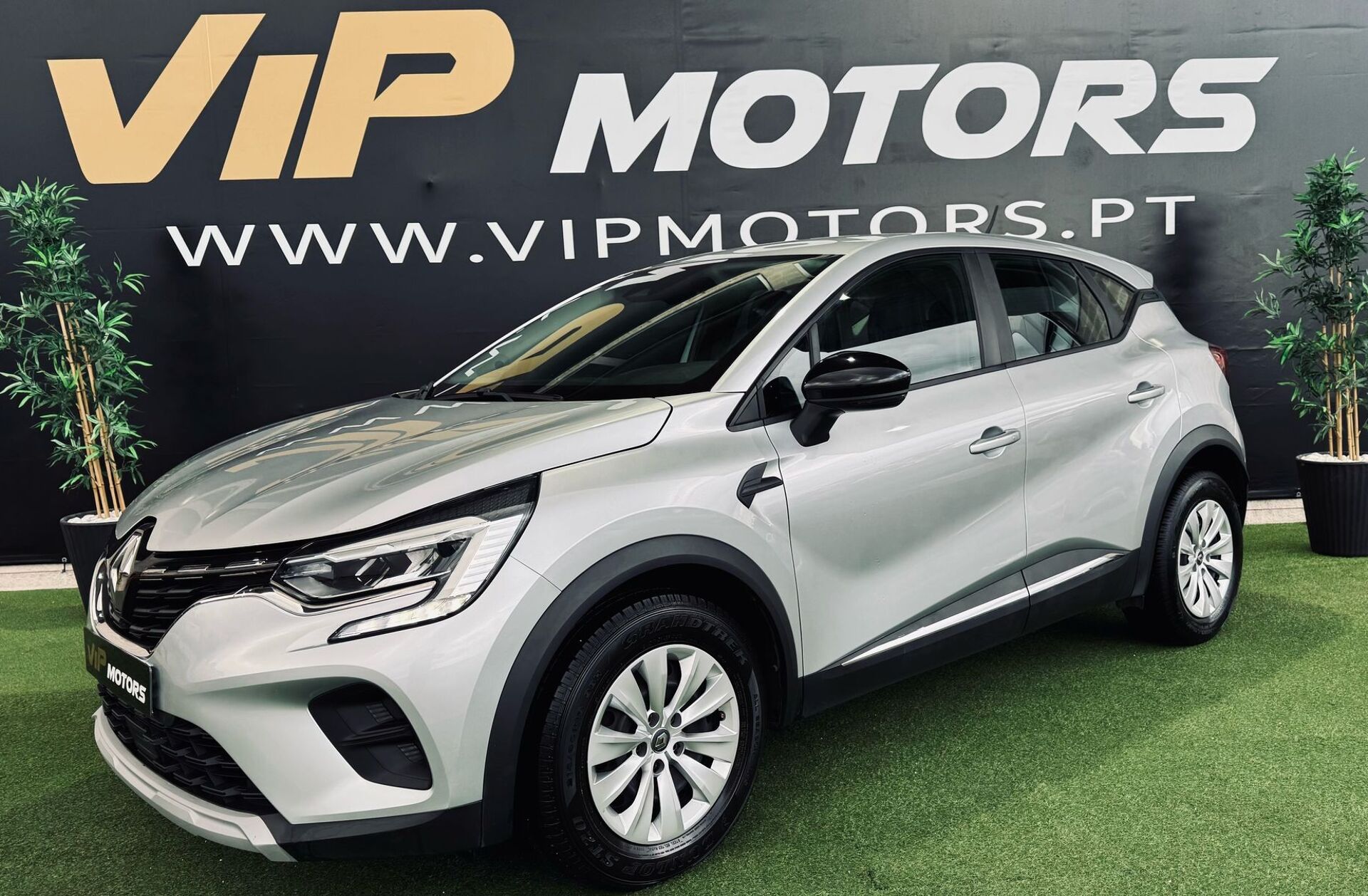 RENAULT Captur 1.0 TCe Exclusive