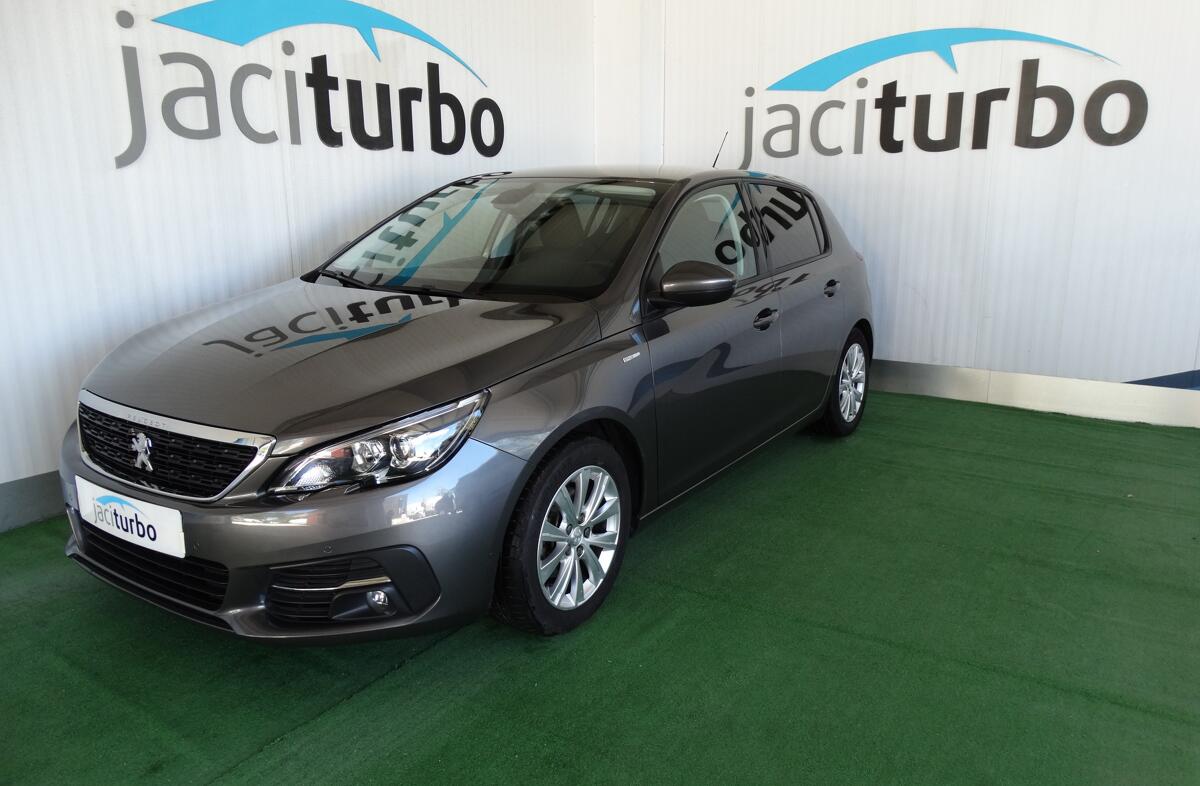 PEUGEOT 308 1.2 PureTech Style