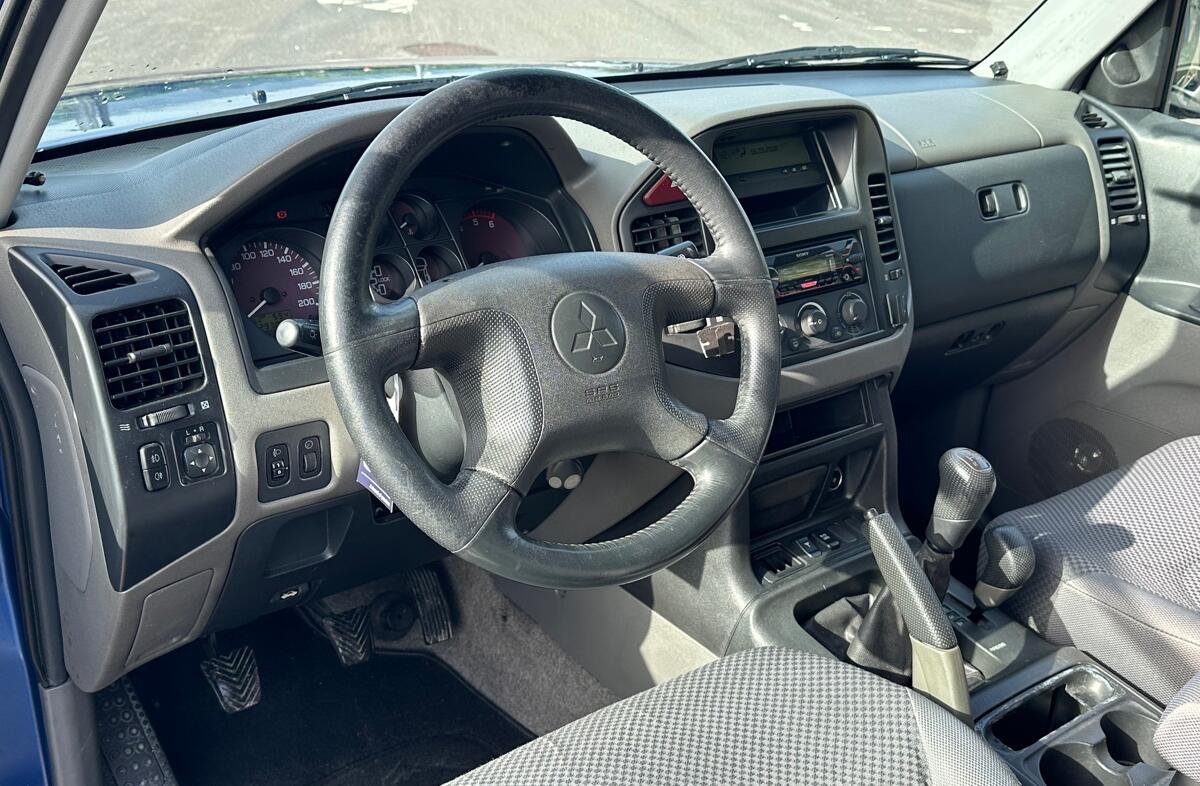 MITSUBISHI Pajero 3.2 DI-D GLS