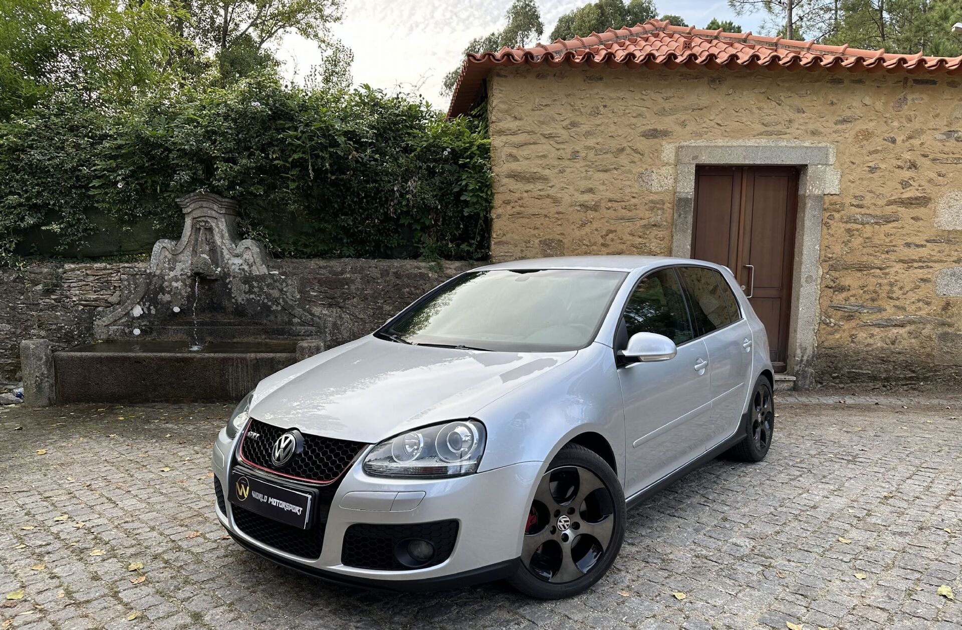 VOLKSWAGEN Golf 2.0 GTi DSG