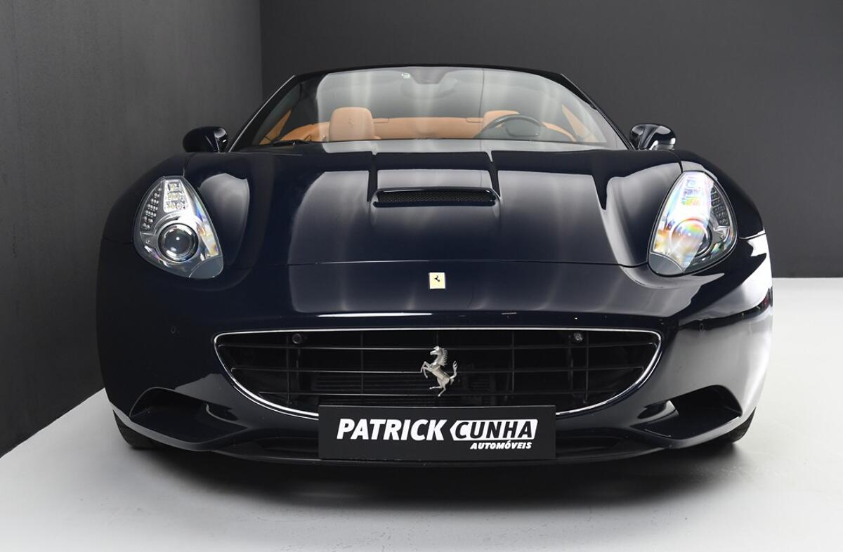 FERRARI California California