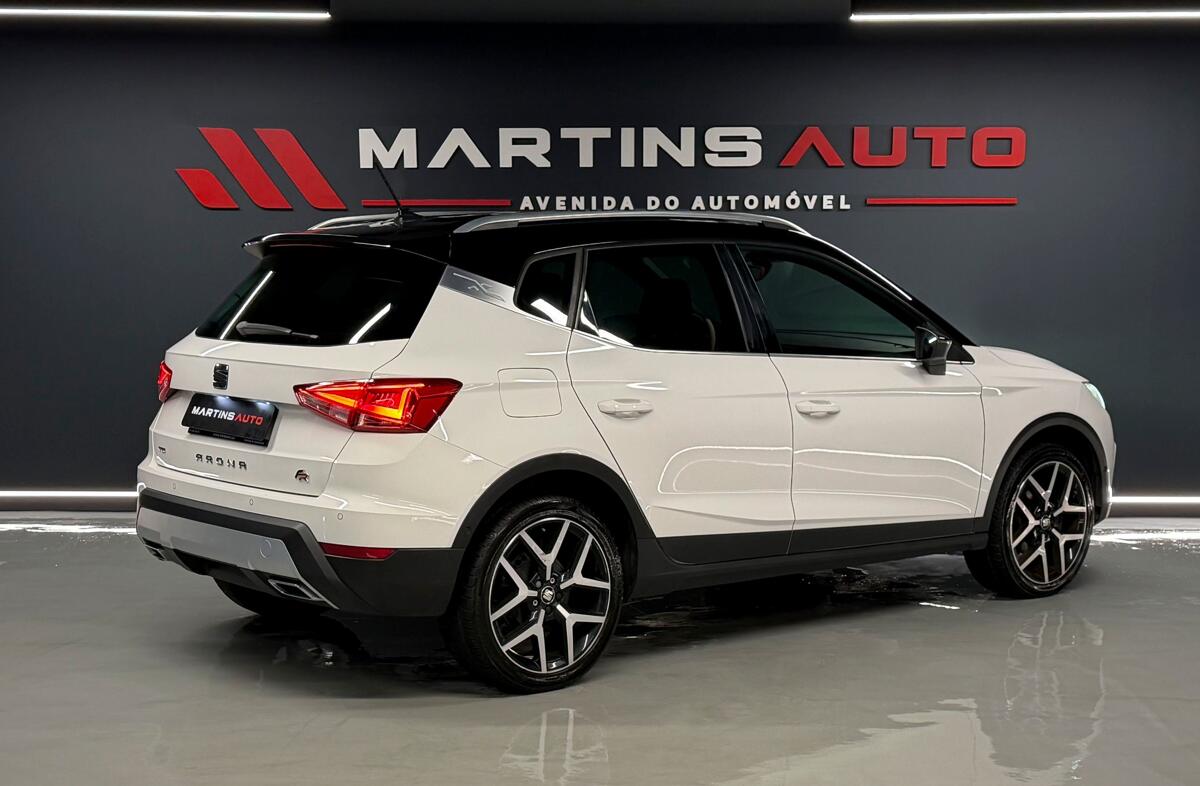 SEAT Arona 1.0 TGI FR