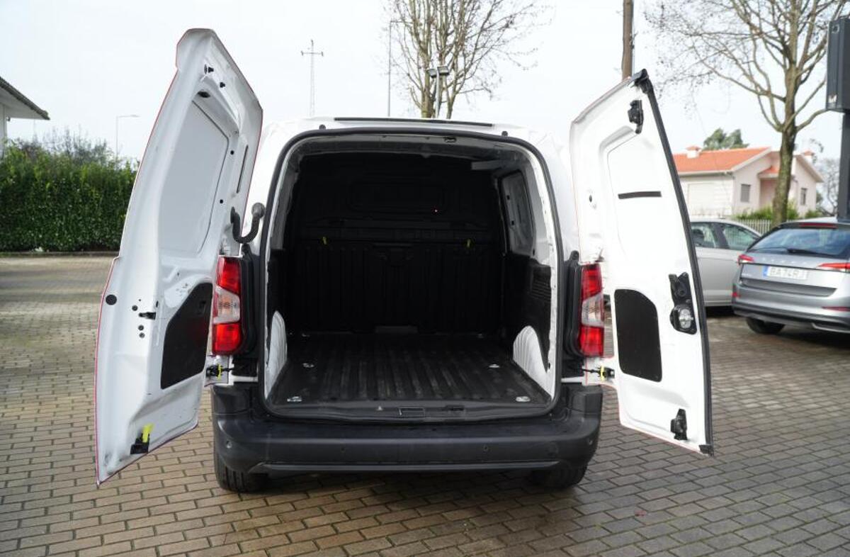 PEUGEOT Partner 1.5 BlueHDi Pro Standard