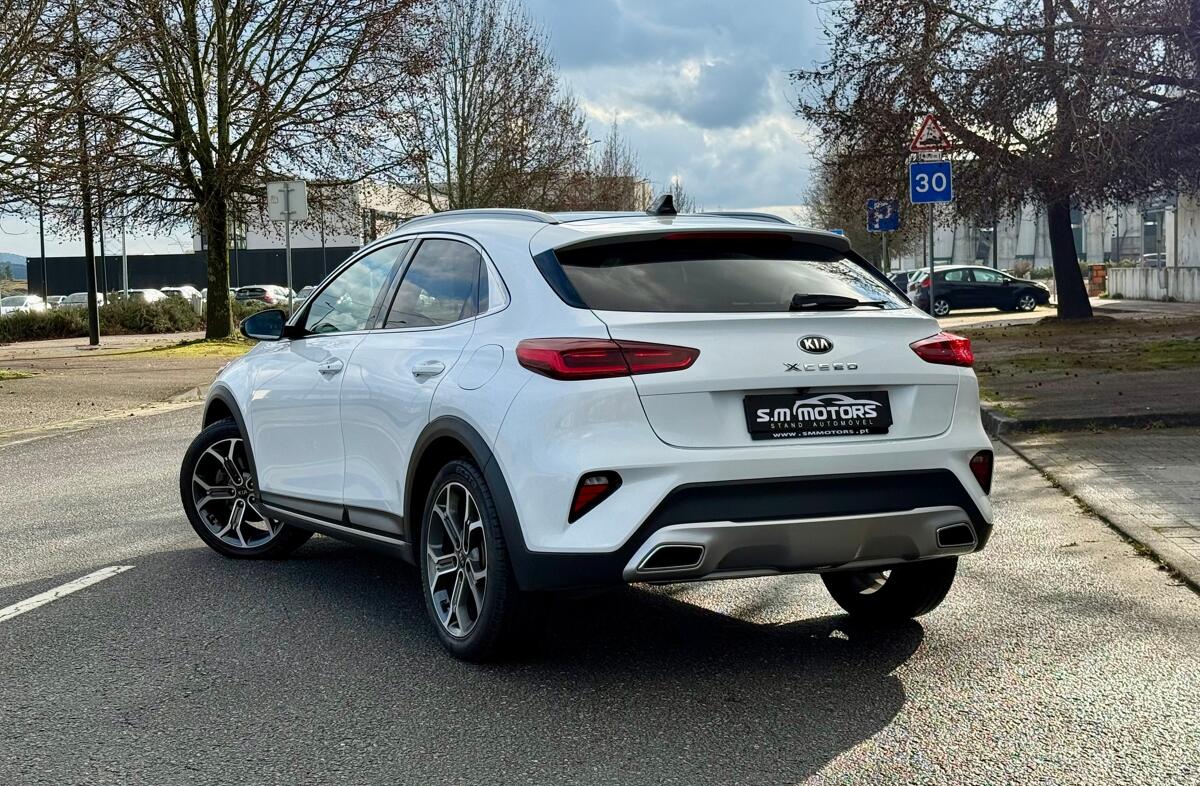 KIA Ceed 1.4 T-GDi TX 7DCT