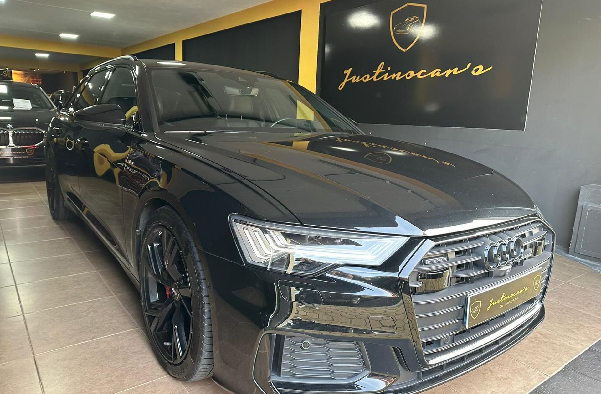 AUDI A6 Sport 40 TDI quattro S line HUD Matrix Black Edition