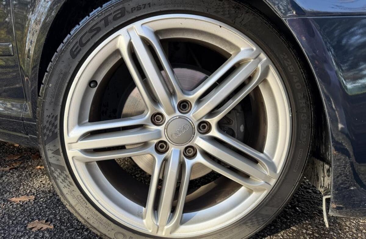 AUDI A3 2.0 TDi S-line