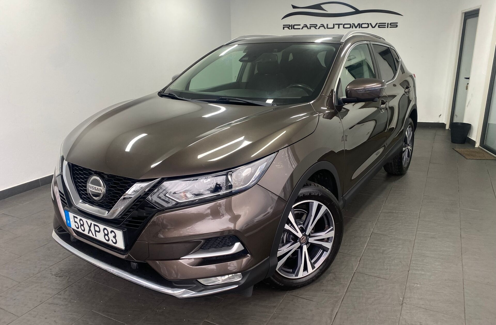 NISSAN Qashqai 1.3 DIG-T Tekna+