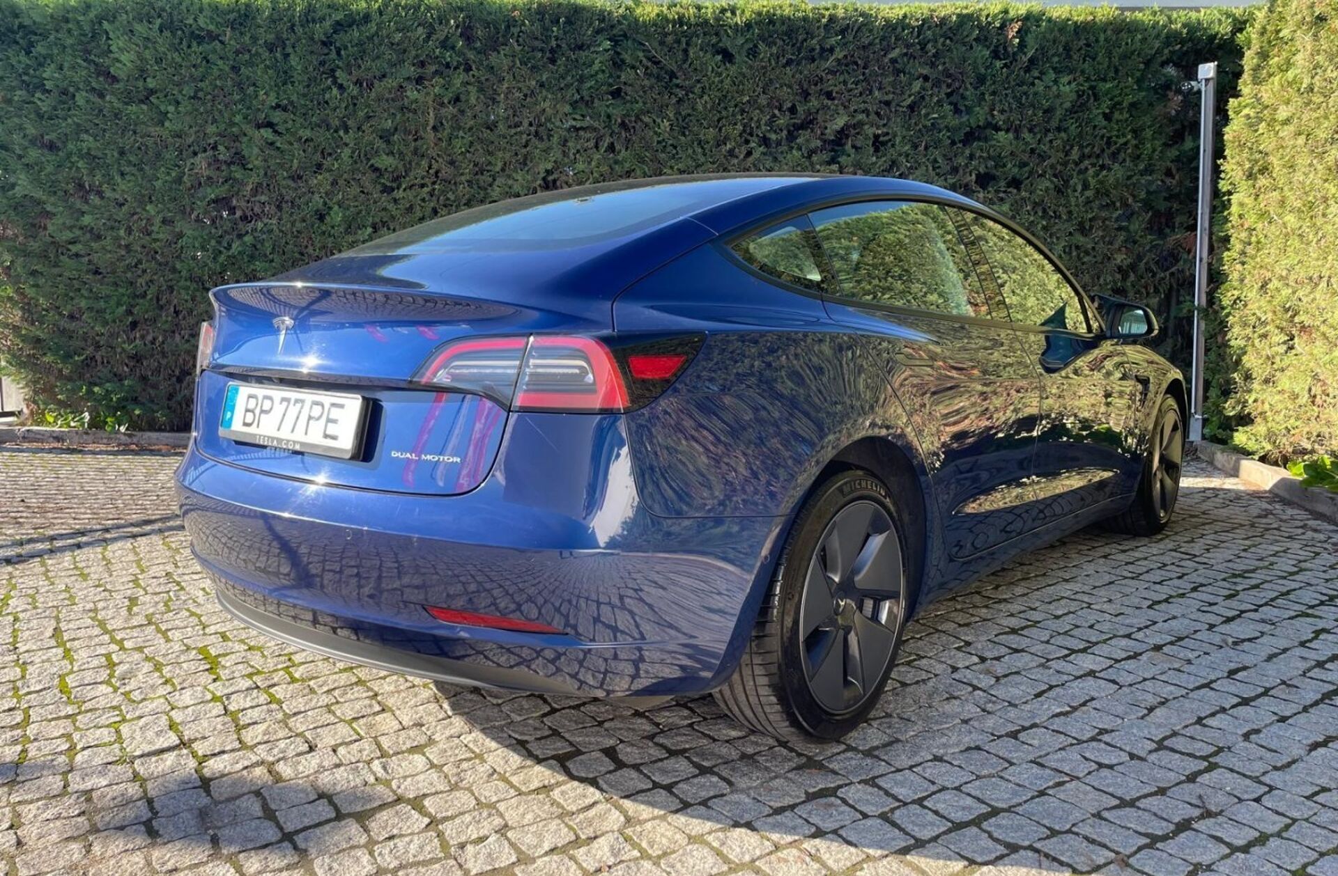 TESLA Model 3 Long Range Tração Integral