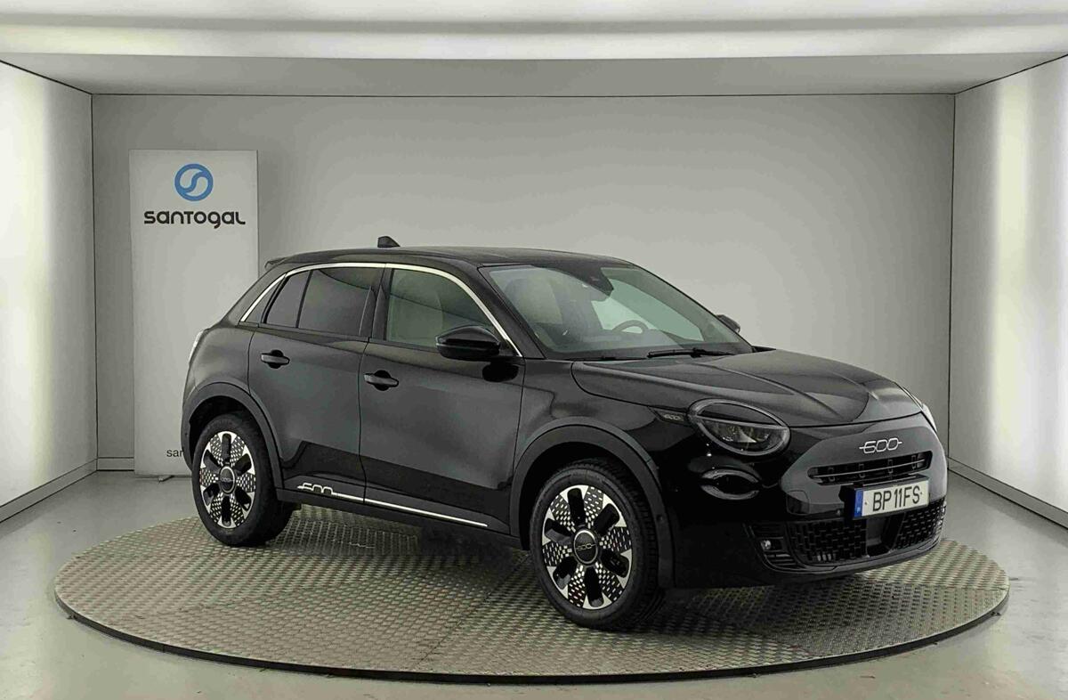 FIAT 600 1.2 Hybrid La Prima