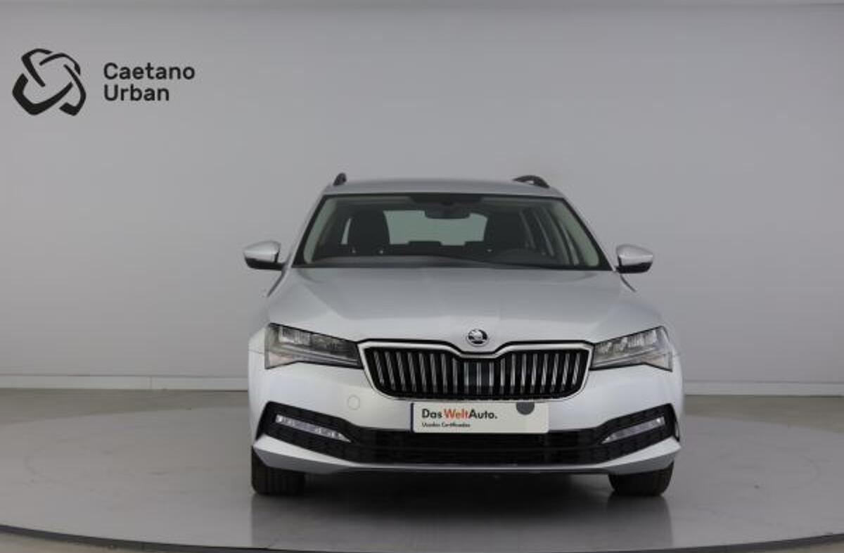 SKODA Superb 2.0 TDI Ambition DSG