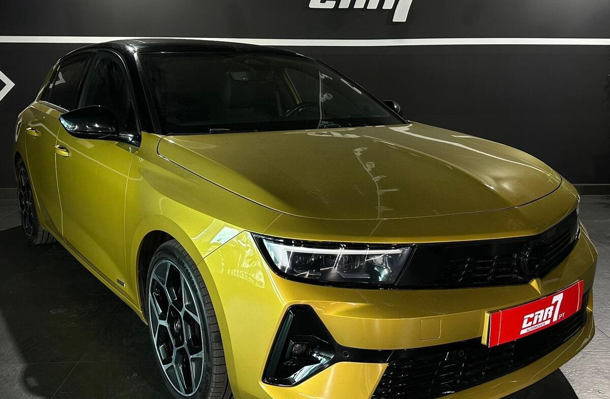 OPEL Astra 1.2 T Elegance Aut.