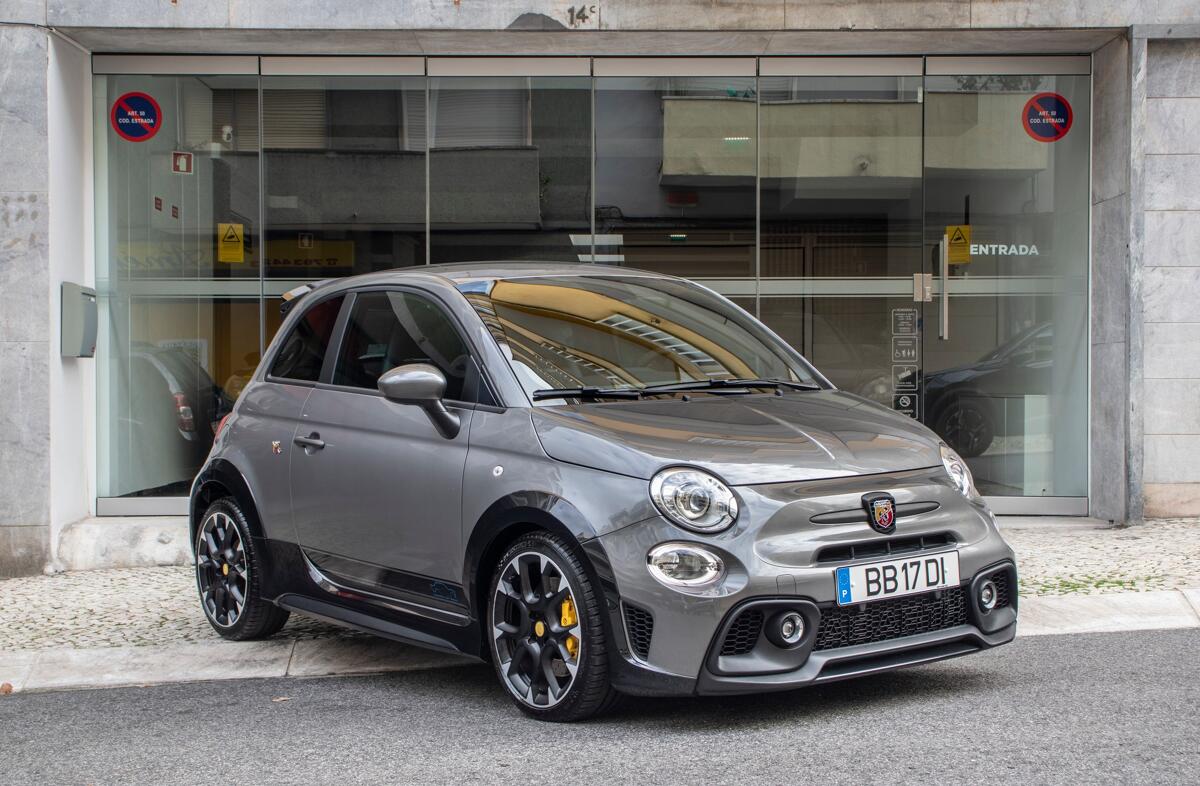 ABARTH 695 1.4 T-Jet Tributo 131 Rally