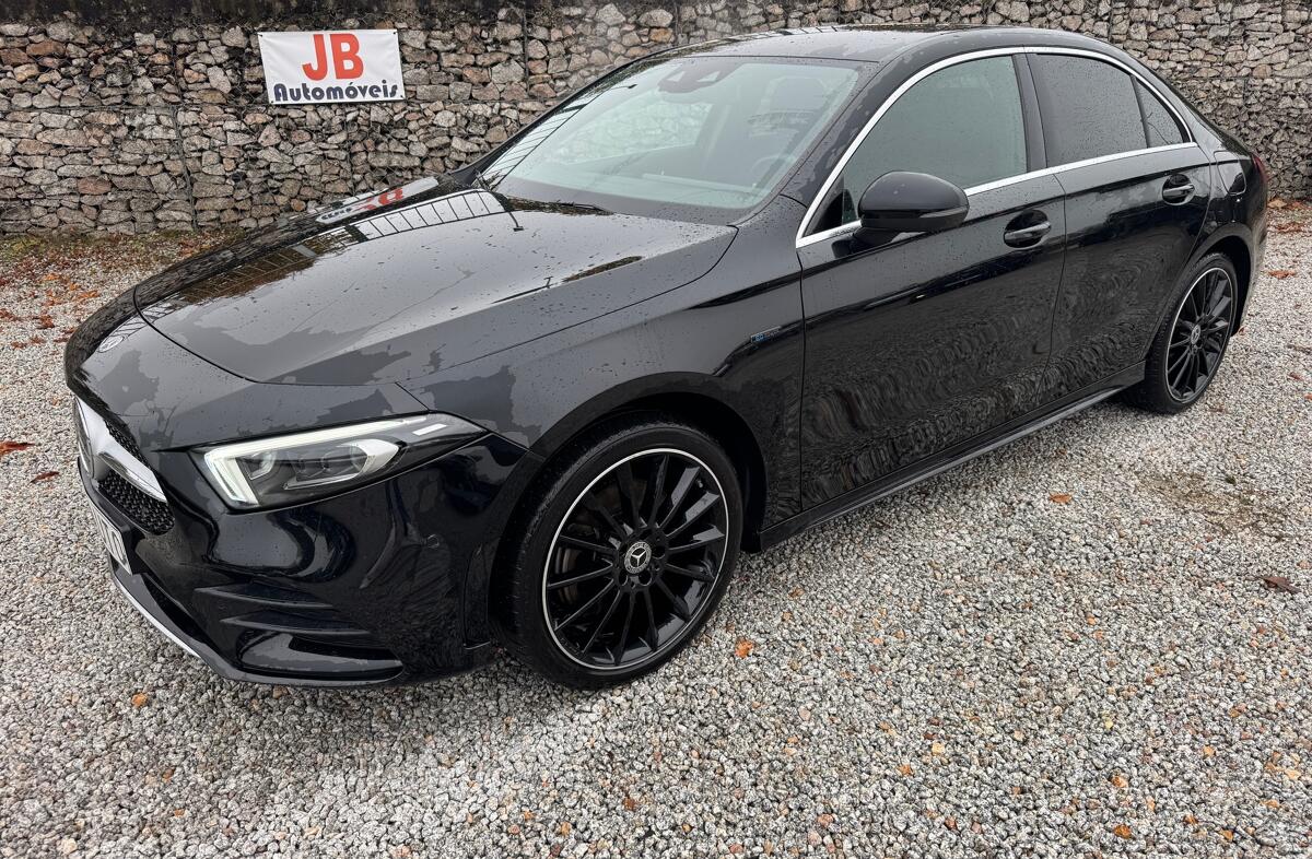 MERCEDES Classe A A 250 e AMG Line