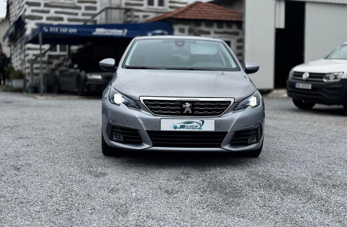 PEUGEOT 308 1.5 BlueHDi Style EAT8