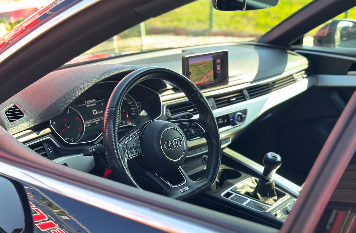 AUDI A5 2.0 TDI S-line